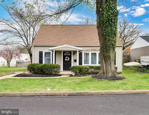 516 Lockheed Ave, Reading, PA 19601