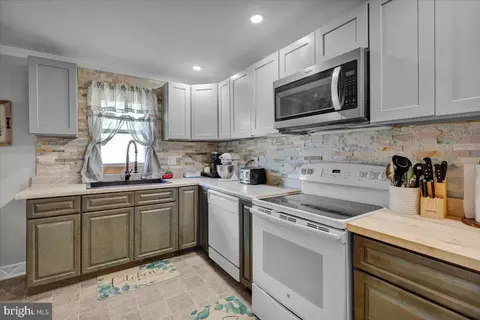 479 S Wyomissing Ave, Reading, PA 19607 photo 2