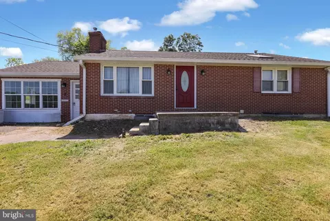 185 Sawmill Rd, Boyertown, PA 19512