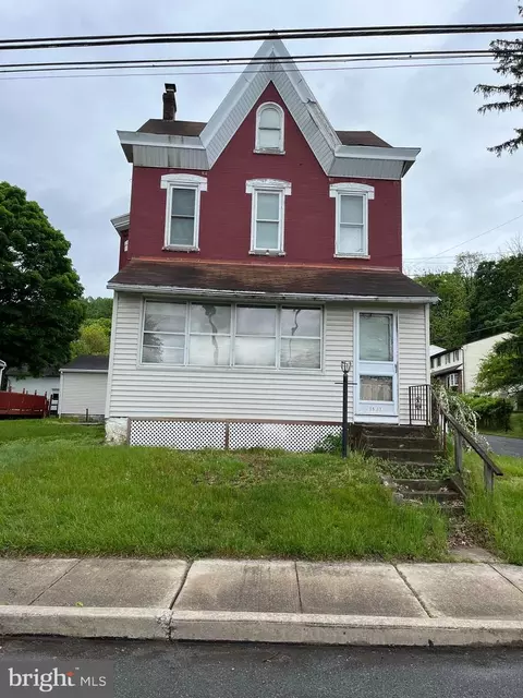 1765 S Main St, Bechtelsville, PA 19505