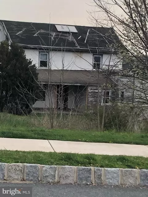 75 Black Matt Rd, Douglassville, PA 19518