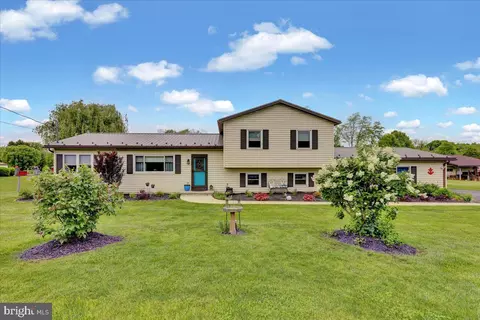 432 Old Topton Rd, Mertztown, PA 19539