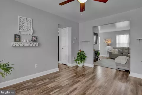 Entry Way - 33 Solvay Dr, Reading, PA 19605 photo 2 of 6