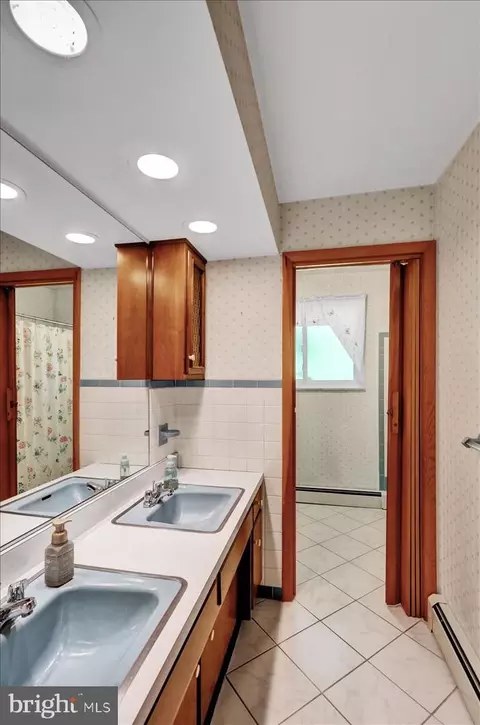31 E 34th St, Reading, PA 19606 photo 25