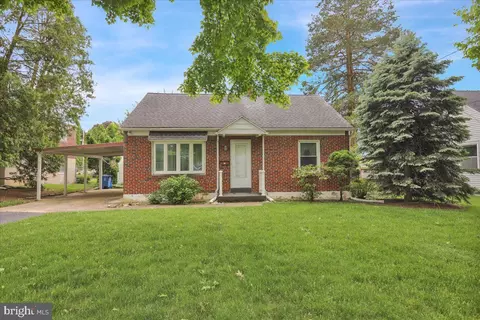 806 S Temple Blvd, Temple, PA 19560