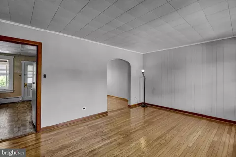 Living - 1624 Gregg Ave, Reading, PA 19607 photo 1 of 1