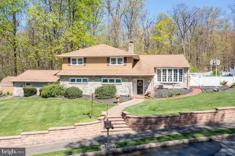 3865 Kline Ave, Reading, PA 19606