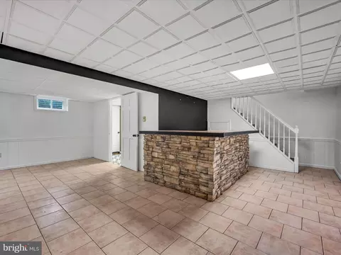 Living - 67 Hearthstone Dr, Reading, PA 19606 photo 5 of 5