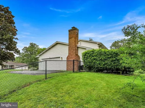 Exterior - 67 Hearthstone Dr, Reading, PA 19606 photo 6 of 7