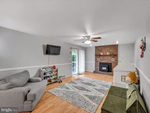 Living - 67 Hearthstone Dr, Reading, PA 19606 photo 2 of 5