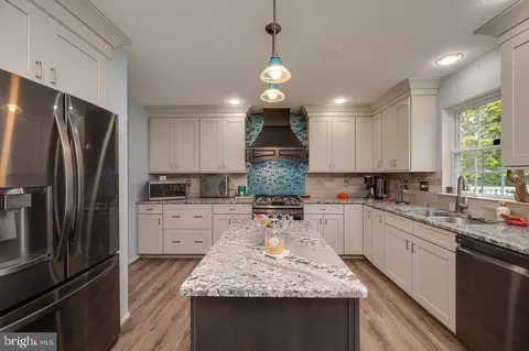 Kitchen - 7 Brassie Cir, Reading, PA 19607 photo 3 of 8