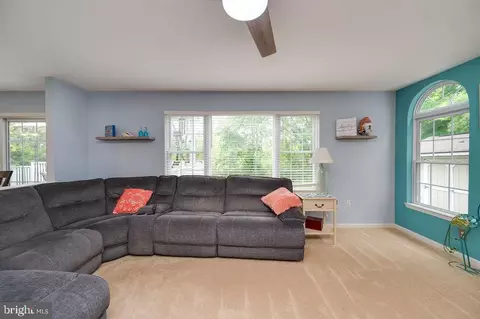 Living - 7 Brassie Cir, Reading, PA 19607 photo 2 of 4