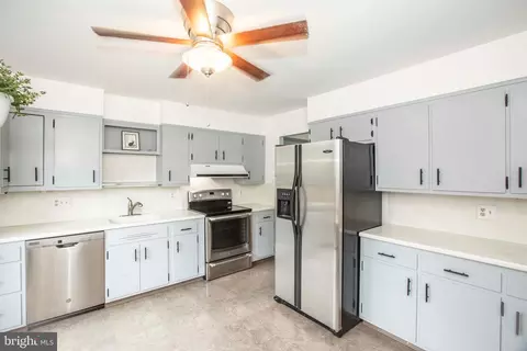 39 Tee Cir, Reading, PA 19607 photo 7