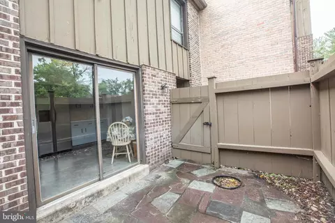 39 Tee Cir, Reading, PA 19607 photo 3