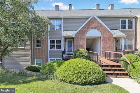 705 Christopher Dr, Reading, PA 19610