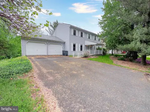 276 Faith Dr, Blandon, PA 19510