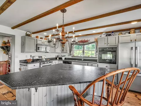 Kitchen - 6 Cricket Slope Dr, Oley, PA 19547 photo 1 of 4
