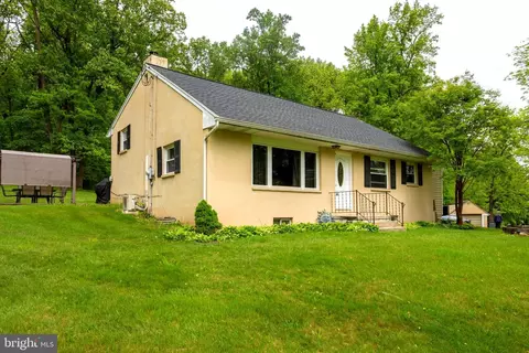 3865 Morgantown Rd, Mohnton, PA 19540