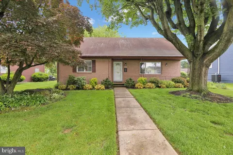 229 Elwyn Ave, Reading, PA 19608