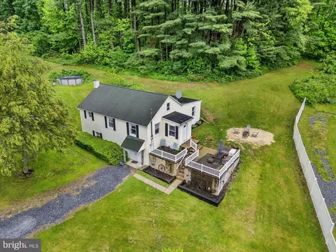 51 Hains Mill Rd, Wernersville, PA 19565