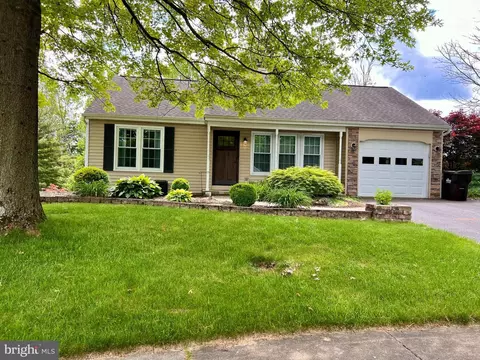 Exterior - 7 Ravens Ct, Reading, PA 19606 photo 2 of 15