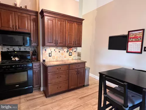 Kitchen - 7 Ravens Ct, Reading, PA 19606 photo 2 of 2