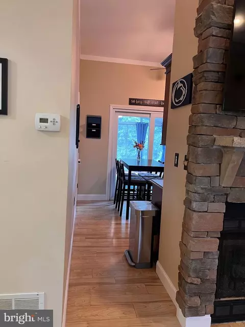 Entry Way - 7 Ravens Ct, Reading, PA 19606 photo 1 of 4