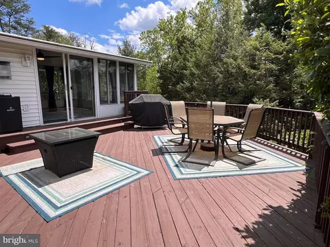 Exterior - 7 Ravens Ct, Reading, PA 19606 photo 6 of 15