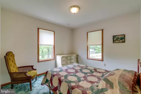 Bedroom - 401 Freemansville Rd, Reading, PA 19607 photo 3 of 4