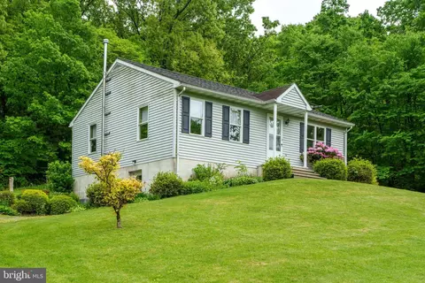 Exterior - 401 Freemansville Rd, Reading, PA 19607 photo 7 of 13
