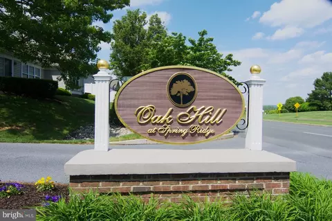 226 Oak Hill Ln, Wyomissing, PA 19610