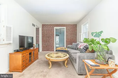 Living - 131 Lester Ave, Shillington, PA 19607 photo 6 of 6