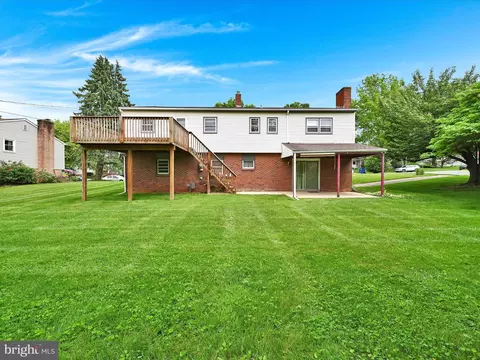 Exterior - 509 Weidman Ave, Sinking Spring, PA 19608 photo 4 of 5