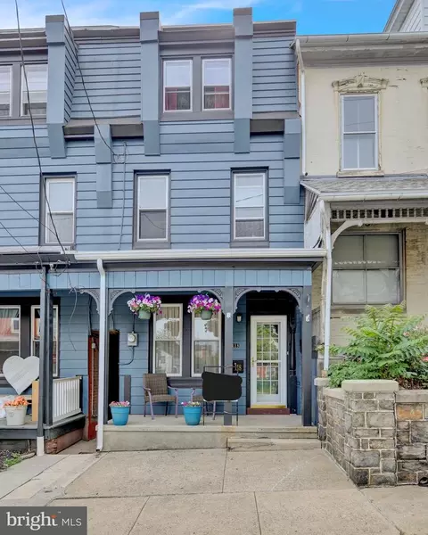 118 Woodrow Ave, Reading, PA 19608