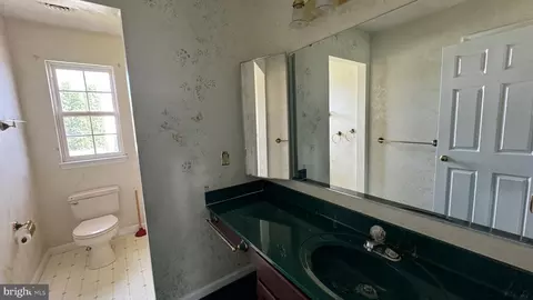 Bath - 4101 Juniper Dr, Reading, PA 19605 photo 2 of 2