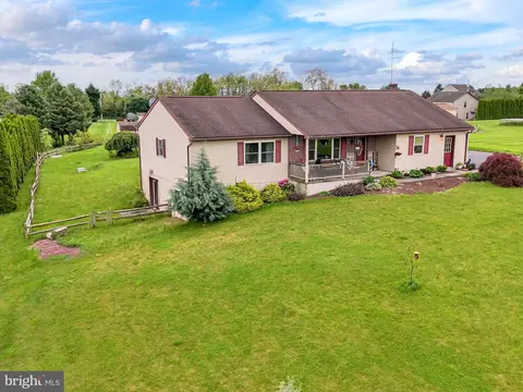 77 Miller Rd, Bernville, PA 19506