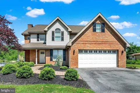 3268 Friedensburg Rd, Oley, PA 19547