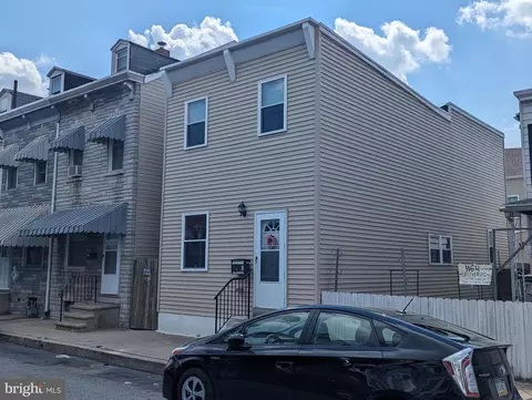 1162 Mulberry St, Reading, PA 19604