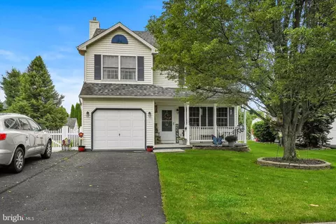 121 Ponderosa Dr, Blandon, PA 19510