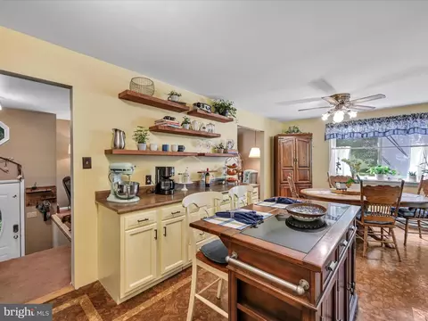 Kitchen - 64 Steiner Pl, Blandon, PA 19510 photo 1 of 5