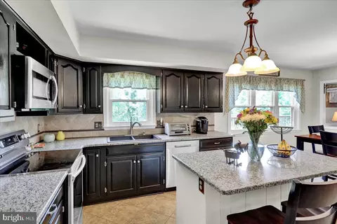 124 Park Place Dr, Reading, PA 19608 photo 10