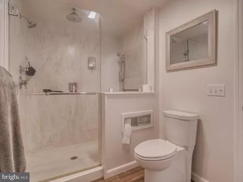 Bath - 1017 Leanne St, Reading, PA 19605 photo 4 of 4