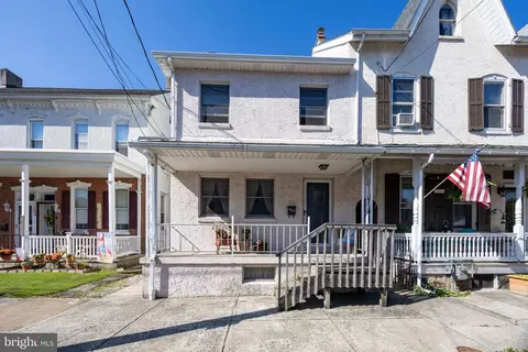 404 E 4th St, Boyertown, PA 19512