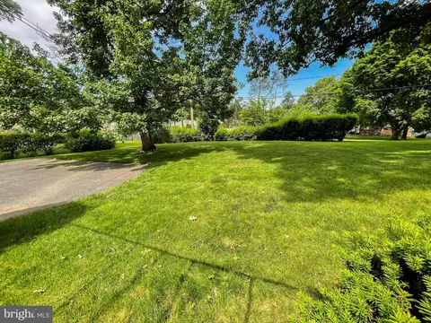 322 S Miller St, Reading, PA 19607 photo 6