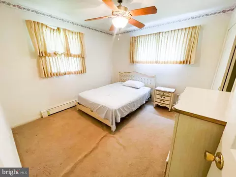 322 S Miller St, Reading, PA 19607 photo 14