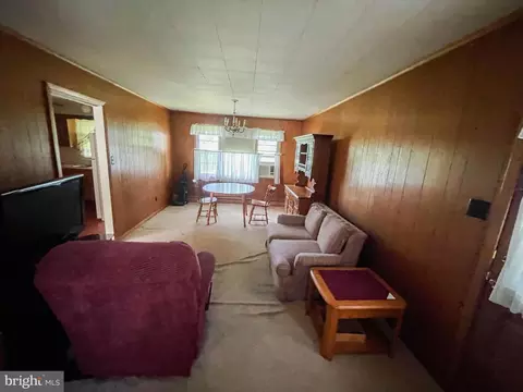 322 S Miller St, Reading, PA 19607 photo 12