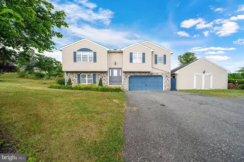 479 Faith Dr, Mohrsville, PA 19541