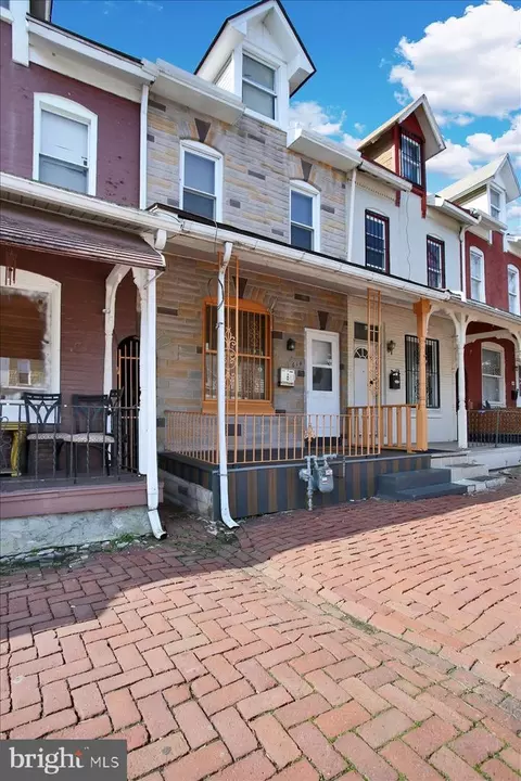 614 Tulpehocken St, Reading, PA 19601
