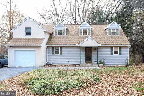 34 Hillcrest Rd, Barto, PA 19504