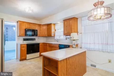 Kitchen - 2 Fox Ct, Reading, PA 19607 photo 3 of 4